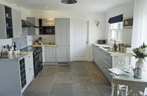 Staddlebridge Cottage | 2 bedroom accommodation in Thimbleby, near Northallerton