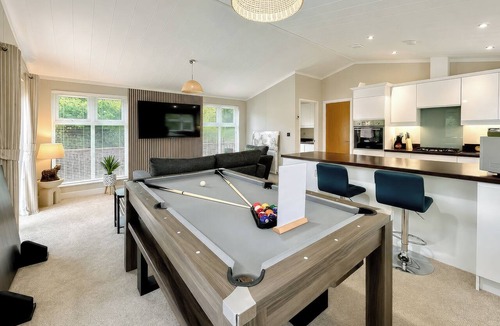 Raywell Ski Chalet | 2 bedroom accommodation in Raywell, Beverley