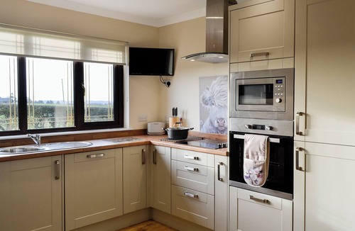 Beith Cottage | 2 bedroom accommodation in Gateside, near Beith