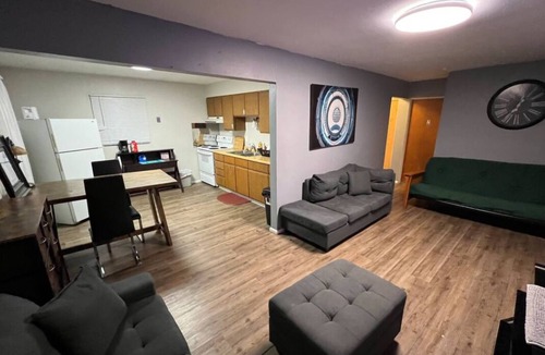 Fargo Apartment | 2-bedroom apartment in amazing Fargo with AC