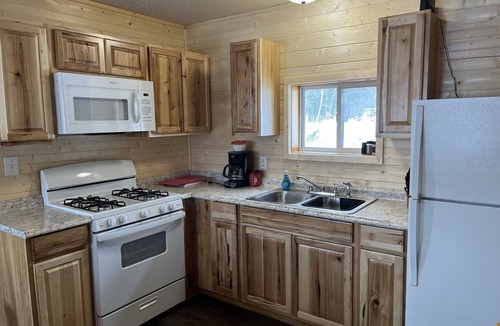 Au Train Cabin | 2 bedroom cabin on beautiful lakefront property with an outdoor hot tub