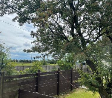 Glasgow Ski Chalet | 2-Bedroom Caravan Located in Uddingston, Glasgow at Maryville Caravan Site