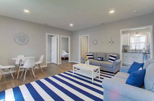 Vermilion House | 2 Bedroom Cottage - Modern Countryside Escape