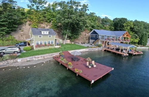 Hammondsport Cottage | 2 Bedroom Cottage on Keuka Lake. Sleeps 6 Comfortably