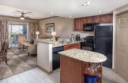 Pennington Bend Condo | 2 Bedroom Deluxe Condo, Sleeps 6-8, Full Kitchen, on Cumberland River, Nashville
