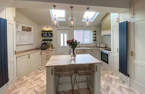 Newcastle-upon-Tyne Cottage | 2 bedroom accommodation in Newcastle Upon Tyne