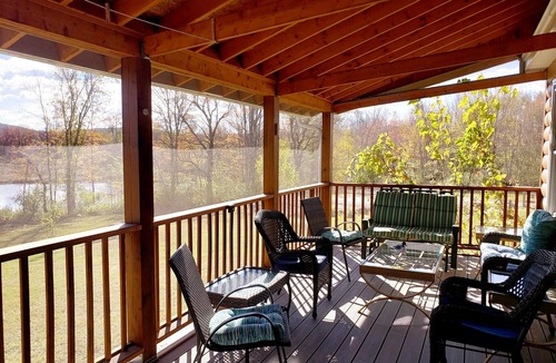 West Paris House | 2-bedroom Home on the shore of Moose Pond, West Paris. Maine with WiFi, AC