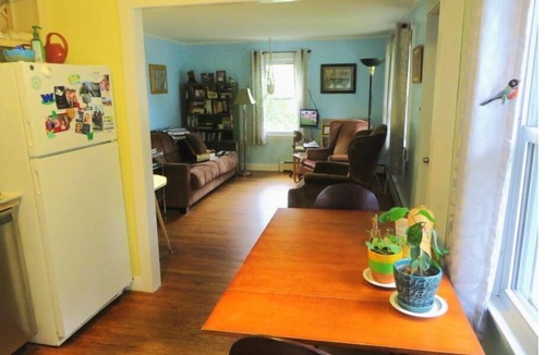 Willard House | 2 bedroom home, walk to beach, 10 minute drive to Portland. 30 day minimum stay
