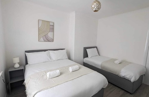 Cramlington House | 2 Bedroom House Dudley