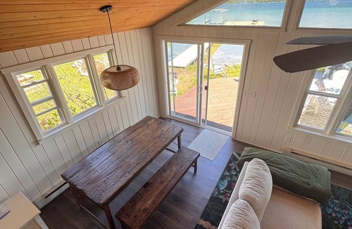 Kewadin House | 2 bedroom w/loft Torch Lake lakefront!