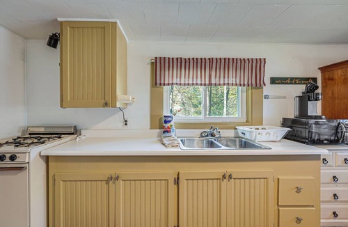Ludington Cabin | 2 Cabins on Hamlin Lake Available w/Boat Slip