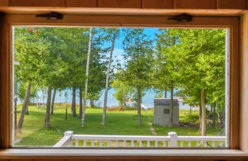 Cedar Cottage | 2 Cozy Waterfront Cottages on Lime Lake