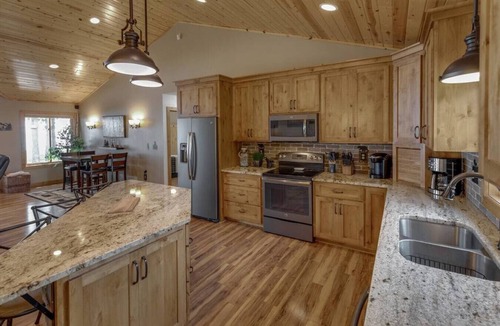 Garrison House | 2 Docks 2 Shores- Ramp, Water Toys, Game Room!