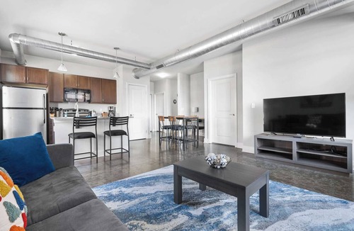 Mile Square Apartment | 2 Downtown corner units with free parking