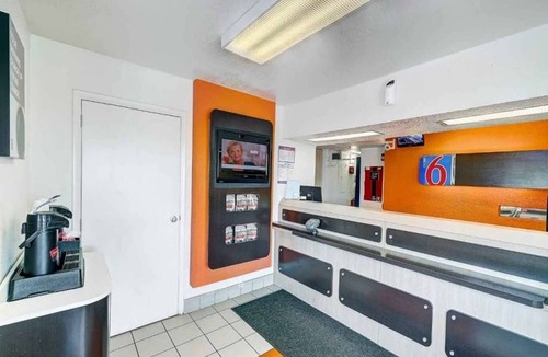 Dupont Apartment | 2 Full Beds|NS| Micfridge