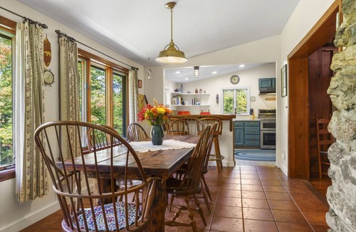 Boothbay Harbor Apartment | 2 Log Cabins, Sleeps 10, Beach Access, large yard
