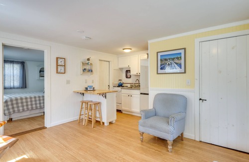 Wellfleet Cottage | 2 Mi to Beaches: Cozy Peaceful Escape w/Deck