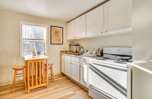 Minneapolis Apartment | 2 Mi to Downtown: Pet-Friendly Minneapolis Apt!