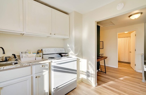 Minneapolis Apartment | 2 Mi to Downtown: Pet-Friendly Minneapolis Apt!