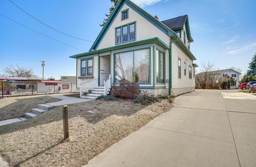 Sheboygan Apartment | 2 Mi to Dtwn: Studio Suite in Sheboygan