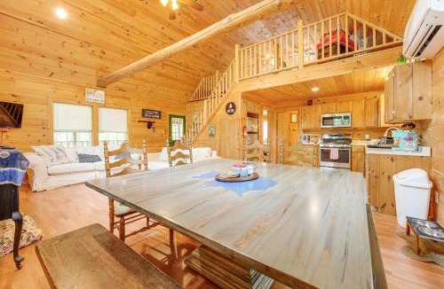 Standish House | 2 Mi to Marina & Beach: Frye Island Retreat!
