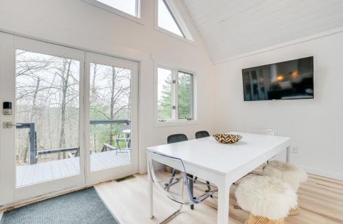 Harbor Springs House | 2 Mi to Nubs Nob Resort: All-Season Michigan Haven