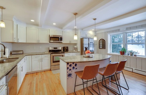 Maple Hill House | 2 Mi to Talcott Mtn Trails: Spacious Family Home