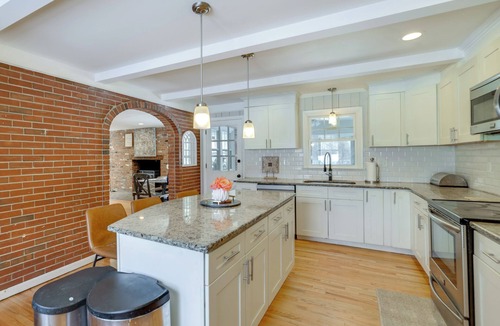 Maple Hill House | 2 Mi to Talcott Mtn Trails: Spacious Family Home