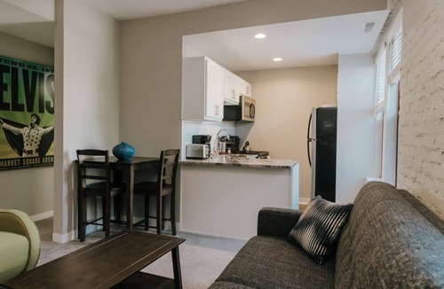 Chatham-Arch Apartment | 2 New combined apts near nightlife & attractions
