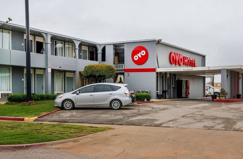 Wichita Falls Apartment | 2 Queen Bed| Non smoking