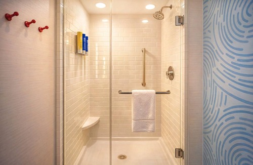 South Portland Hotel | 2 QUEEN BEDS. HDTV 2 QUEEN BEDS. HDTV