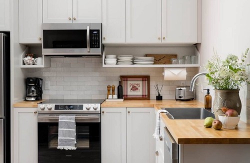Nashville Apartment | 2-South: Cozy 2BR in Downtown Nashville, IN w/Rooftop Patio