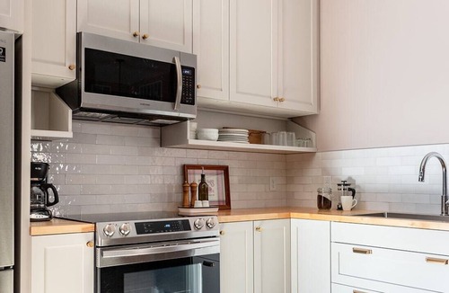 Nashville Apartment | 2-South: Cozy 2BR in Downtown Nashville, IN w/Rooftop Patio