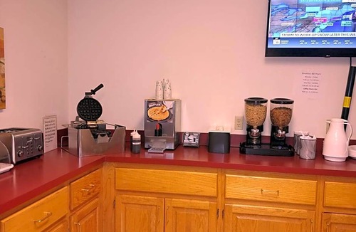 Charlotte Hotel | 2-Star Hotel ∙ Americas Best Value Inn Charlotte