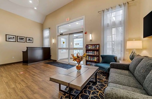 Plymouth Hotel | 2-Star Hotel ∙ Best Western Plus Cold Spring