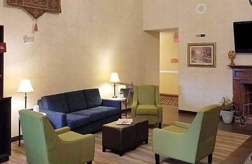 South Point Hotel | 2-Star Hotel ∙ Comfort Suites South Point - Huntington