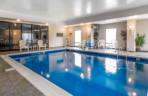 South Point Hotel | 2-Star Hotel ∙ Comfort Suites South Point - Huntington