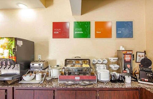 London Hotel | 2-Star Hotel ∙ Comfort Suites London