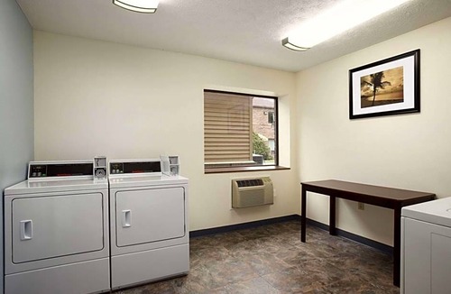 Franklin Hotel | 2-Star Hotel ∙ Days Inn by Wyndham Middletown