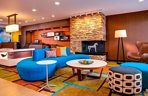 Troy Hotel | 2-Star Hotel ∙ Fairfield Inn & Suites by Marriott Detroit Troy