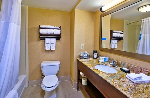 Marietta Hotel | 2-Star Hotel ∙ Hampton Inn Marietta
