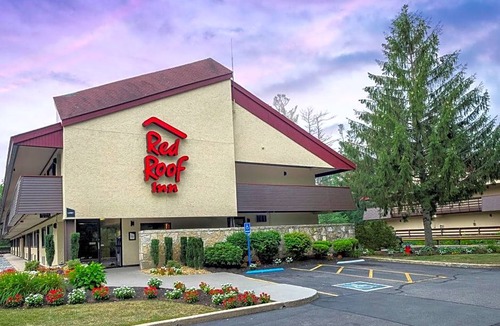 Salem Hotel | 2-Star Hotel ∙ Red Roof Inn Salem