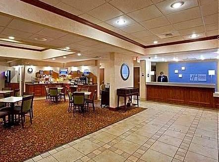 Huber Heights Hotel | 2-Star Hotel ∙ Holiday Inn Express Hotel & Suites Dayton-Huber Heights, an IHG Hotel