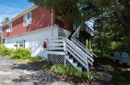 Trenton Apartment | 20 Stunning Acadia Lodge w/AC Open Hearth Inn