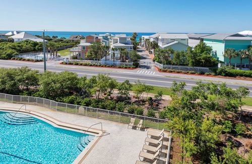 Seagrove Beach Apartment | 204 m² Apartment ∙ 4 bedrooms ∙ 10 guests