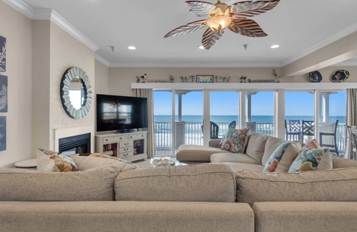 Seagrove Beach Apartment | 209 m² Apartment ∙ 4 bedrooms ∙ 8 guests