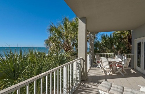 Seagrove Beach Apartment | 223 m² Apartment ∙ 4 bedrooms ∙ 10 guests