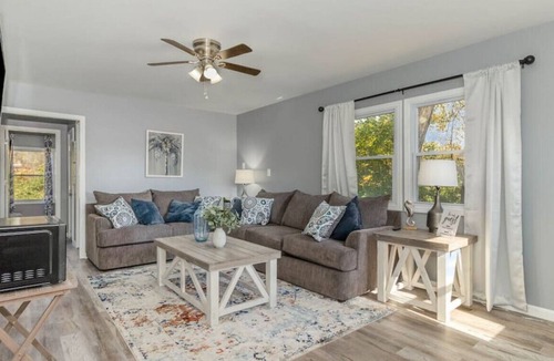 Middletown House | 2407 Oxford State · 2407 Oxford State Road