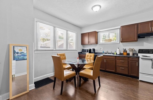 Meridian-Kessler House | 2Bd/2Bth King Beds, Patio, Walk to Trail, Safe & Quiet, Newly Furnished