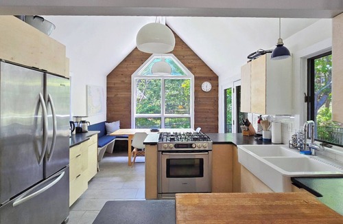 Truro House | 2BD House w/1BD Cottage & Separate Stand-Alone Office-A/C, Deck, Outdoor Shower, Bike to Corn Hill Beach